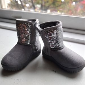 Toddler size 7 boots